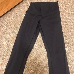 lululemon wunder under size 4 cropped